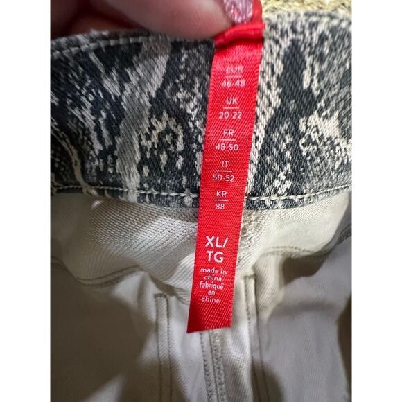 Spanx Jean-Ish Leggings Snakeskin Python Print Mob Wife Pull On Jegging Size XL - Picture 7 of 16